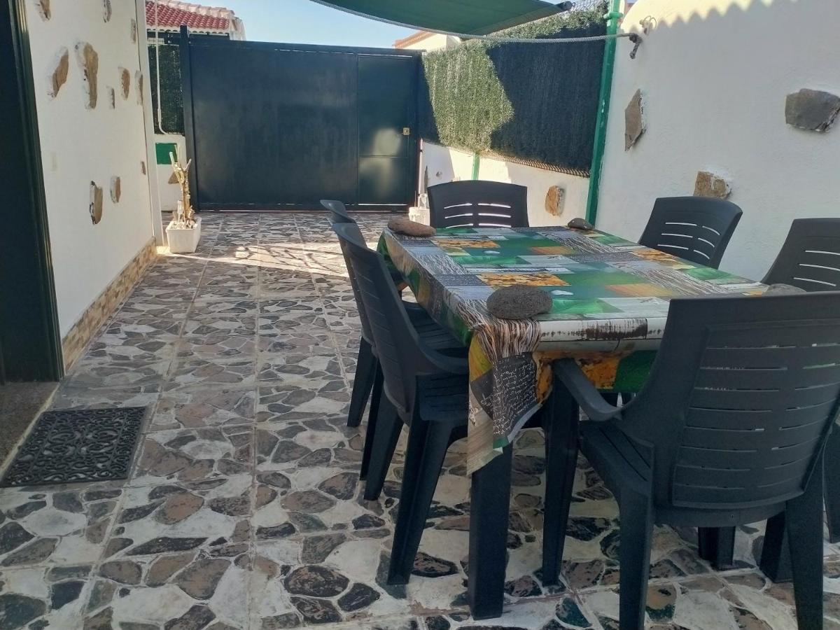 Villa Feliz Abades  Exteriör bild